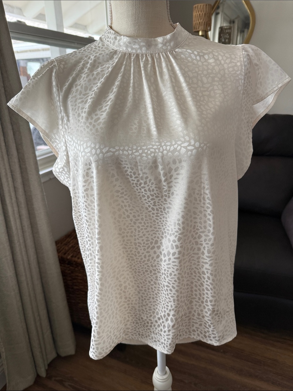 Nine West Cream Satin Jacquard Flutter-Sleeve Blouse